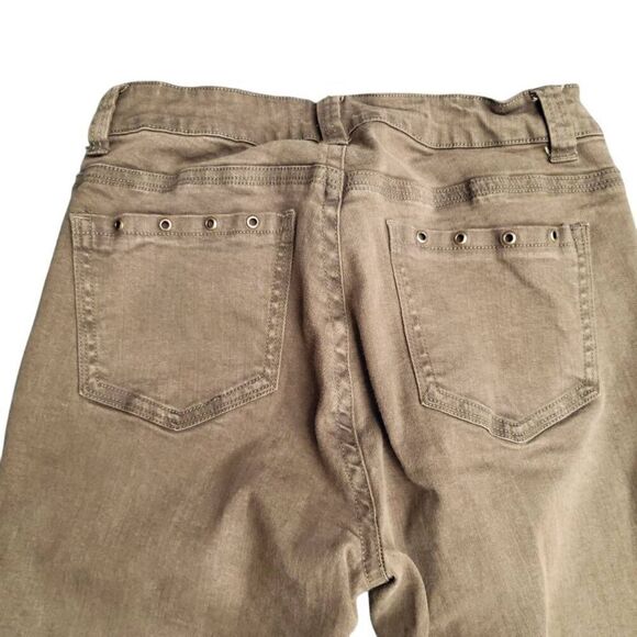 Set of Brand Name Khaki Colored Jeans and Lightweight Long Sleeve Plaid Shirt - Picture 7 of 12